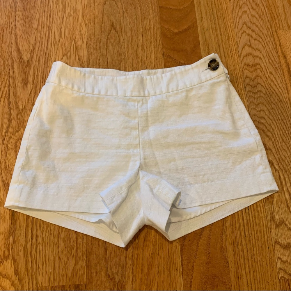 Sail to Sable White Side Zip Shorts - Size 2